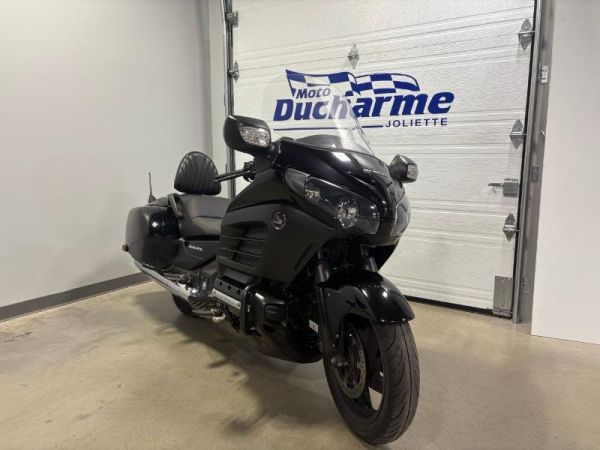 CS-32687 Occasion HONDA HONDA GOLDWING F6B 2013 2013 a vendre 1