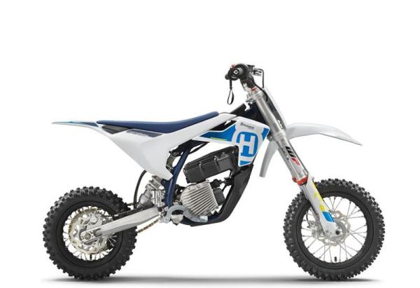 CS-30464 Neuf Husqvarna Husqvarna EE 5 2024 2024 a vendre 1